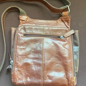 Elegant Brown Leather Women's Crossbody Bag